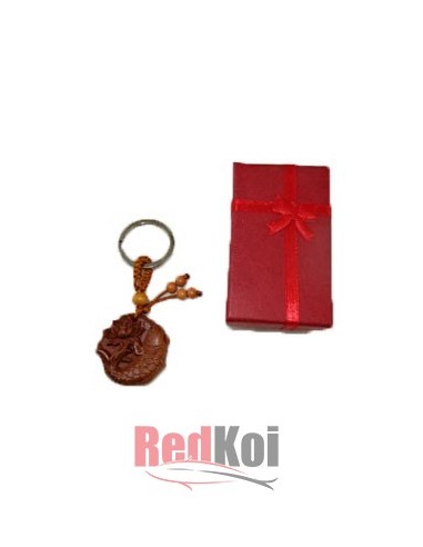 Llavero koi de  madera